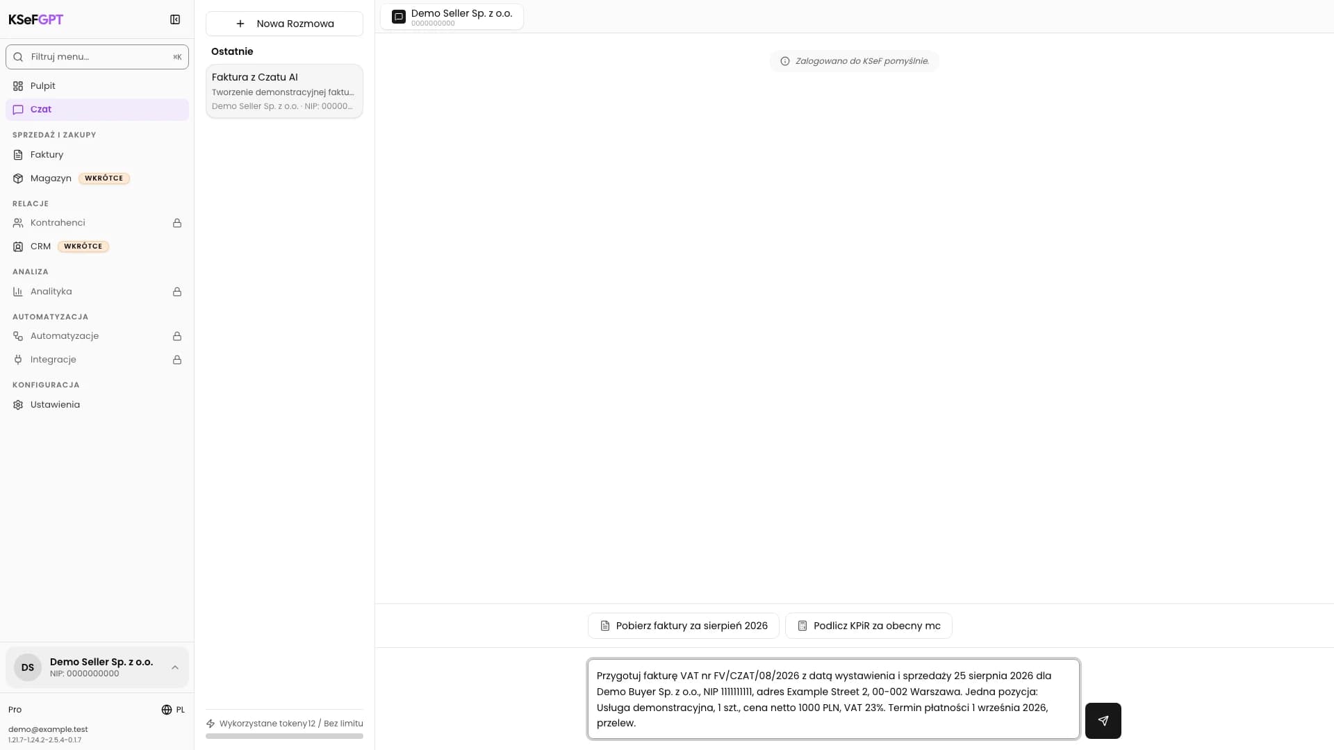 Aktywna rozmowa w module Czat z kompletnym opisem demonstracyjnej faktury VAT