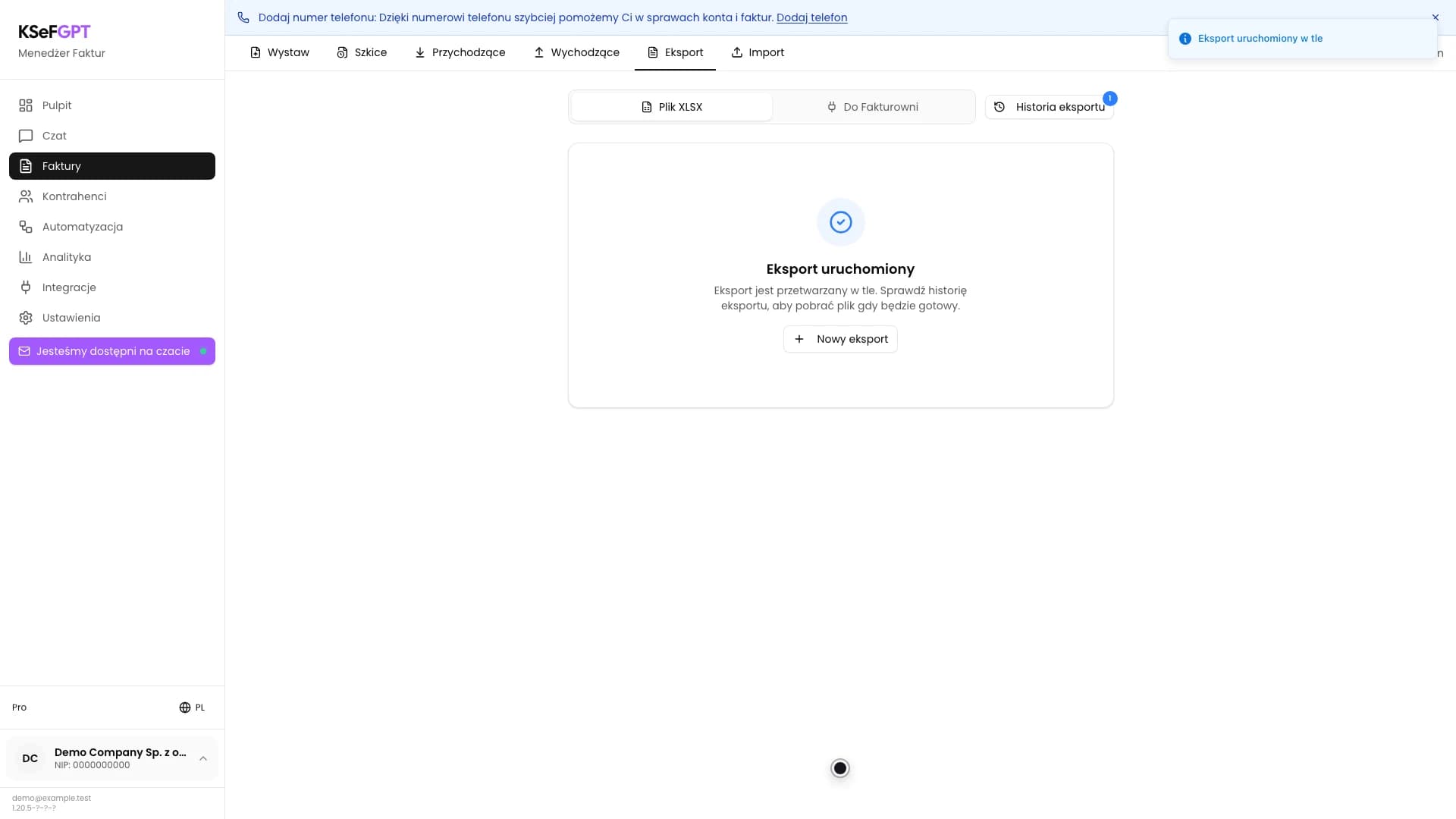 Ekran Eksport uruchomiony z informacją o przetwarzaniu zadania w tle