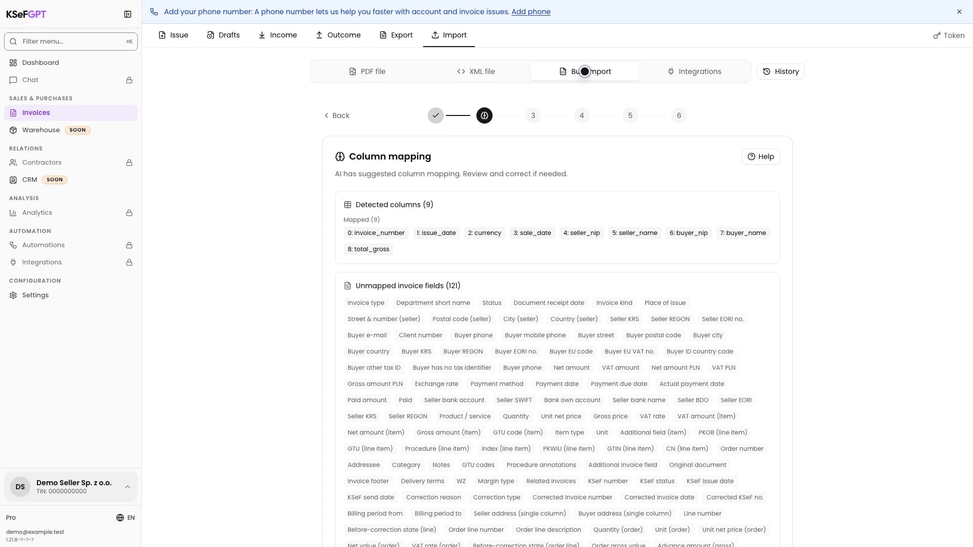 Column mapping screen with detected CSV fields and invoice fields