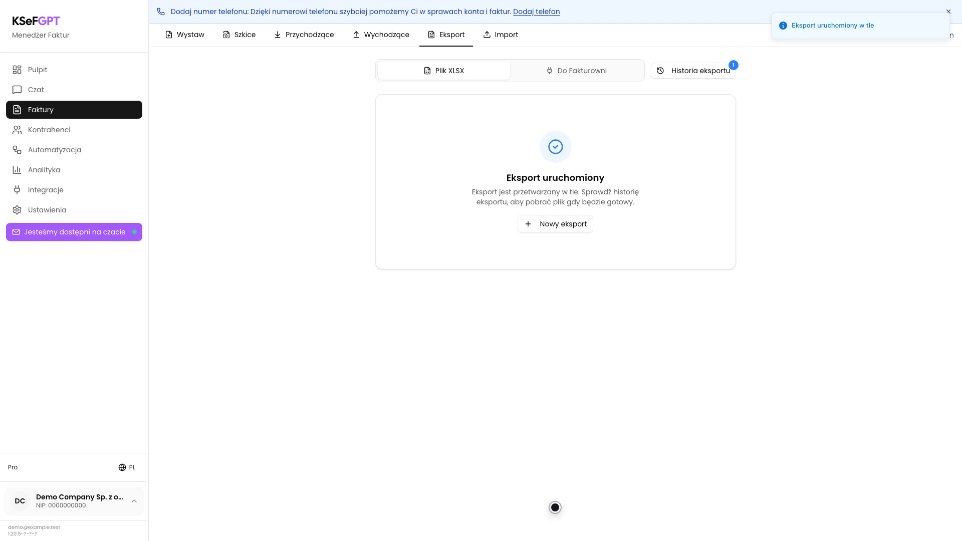 Ekran Eksport uruchomiony z informacją o przetwarzaniu zadania w tle