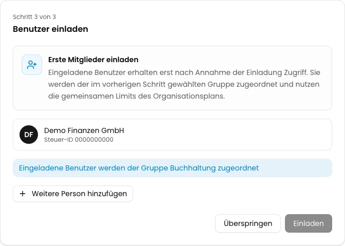 Letzter Schritt des Organisationsassistenten mit Hinweis zur Gruppe Buchhaltung und Schaltfläche Überspringen